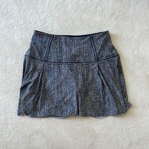 Lululemon Lost in Pace Skirt (Tall) - Size 6